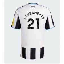 Newcastle United Tino Livramento #21 Hemmatröja 2025-26 Korta ärmar